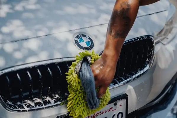 Car Wash and Vacuum Service