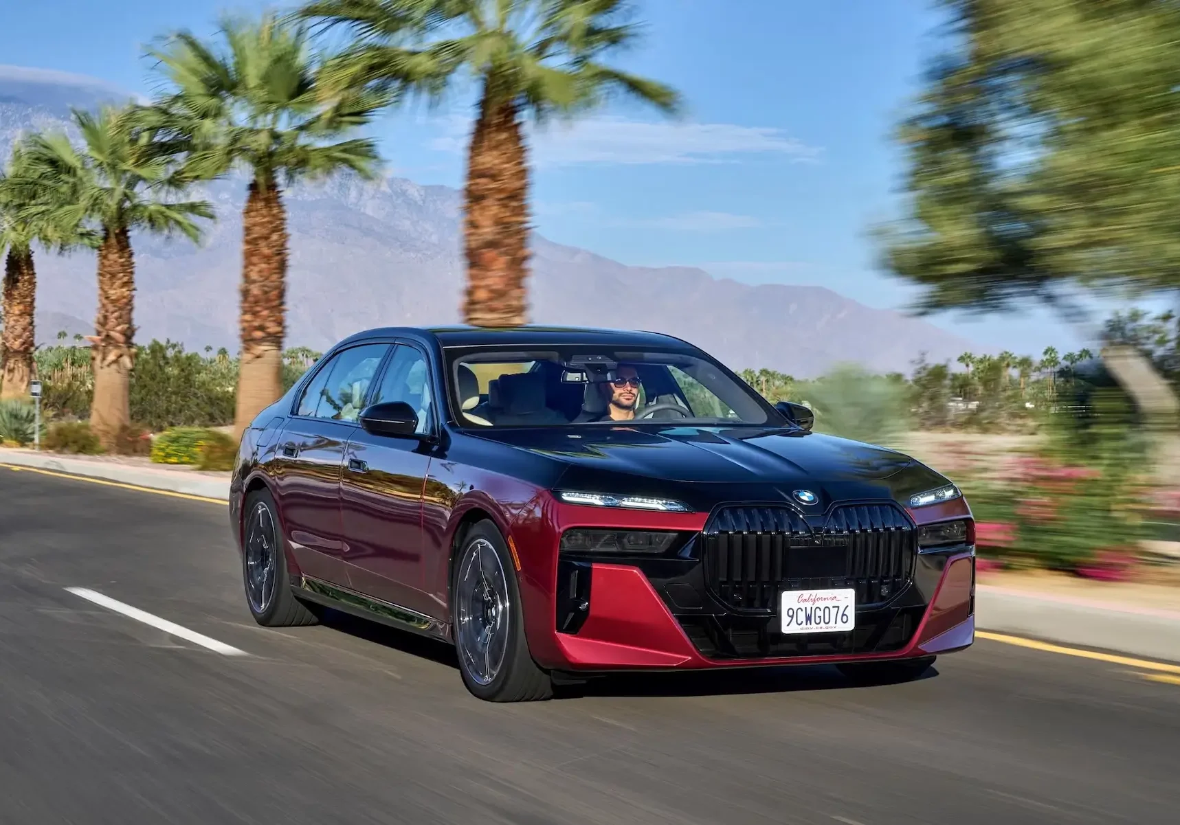 p90486105-2023-bmw-760i-xdr-1667835064